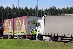 Akcja ,,TIR’’ na S-7, wspólne działania Policji i Inspekcji Transportu Drogowego